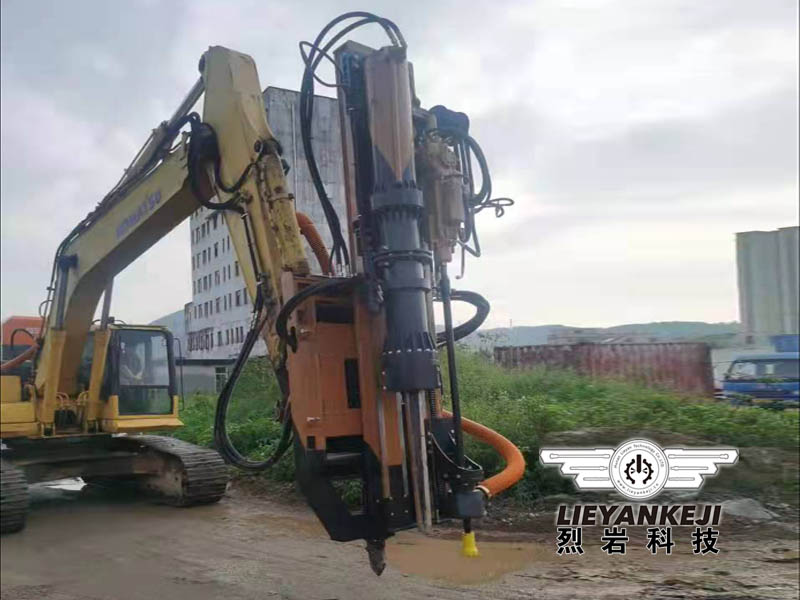 一款新型的安裝在挖掘機上的礦山劈裂機-盤活閑置挖掘機 出租費用高 一款新型的安裝在挖掘機上的礦山劈裂機-盤活閑置挖掘機 出租費用高